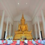 ปฎิบัติธรรม